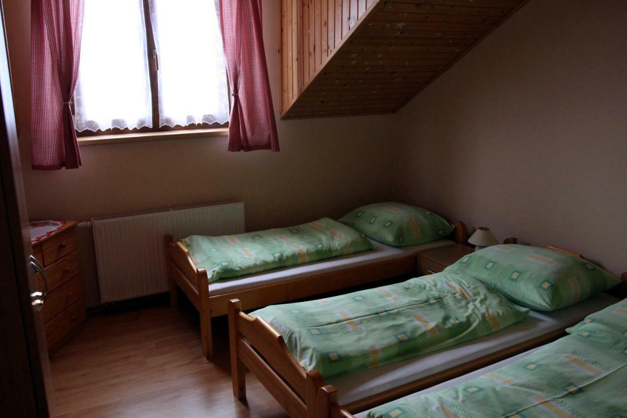 Rekreacny Dom Pod Dedovou Hotel Oscadnica Buitenkant foto